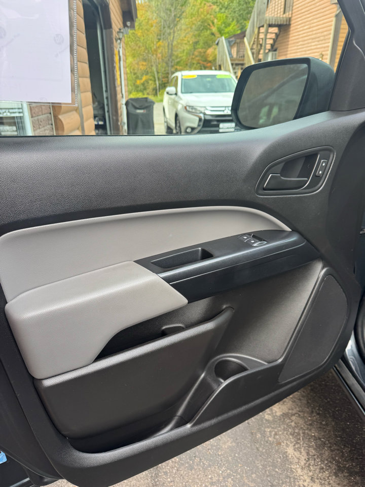 Used 2018 Chevrolet Colorado W/T w/ WT Convenience Package image 6