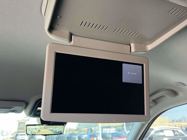 Used 2022 Jeep Grand Cherokee L Limited w/ Luxury Tech Group II image 21