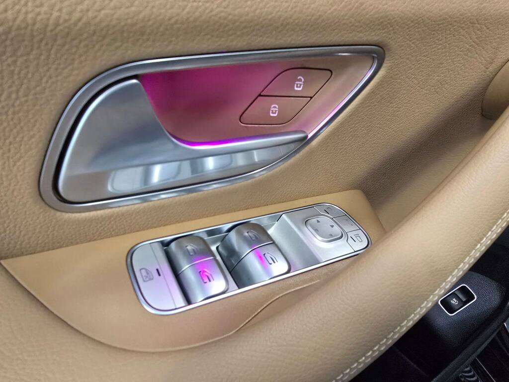 Used 2024 Mercedes-Benz GLE 580 4MATIC image 25