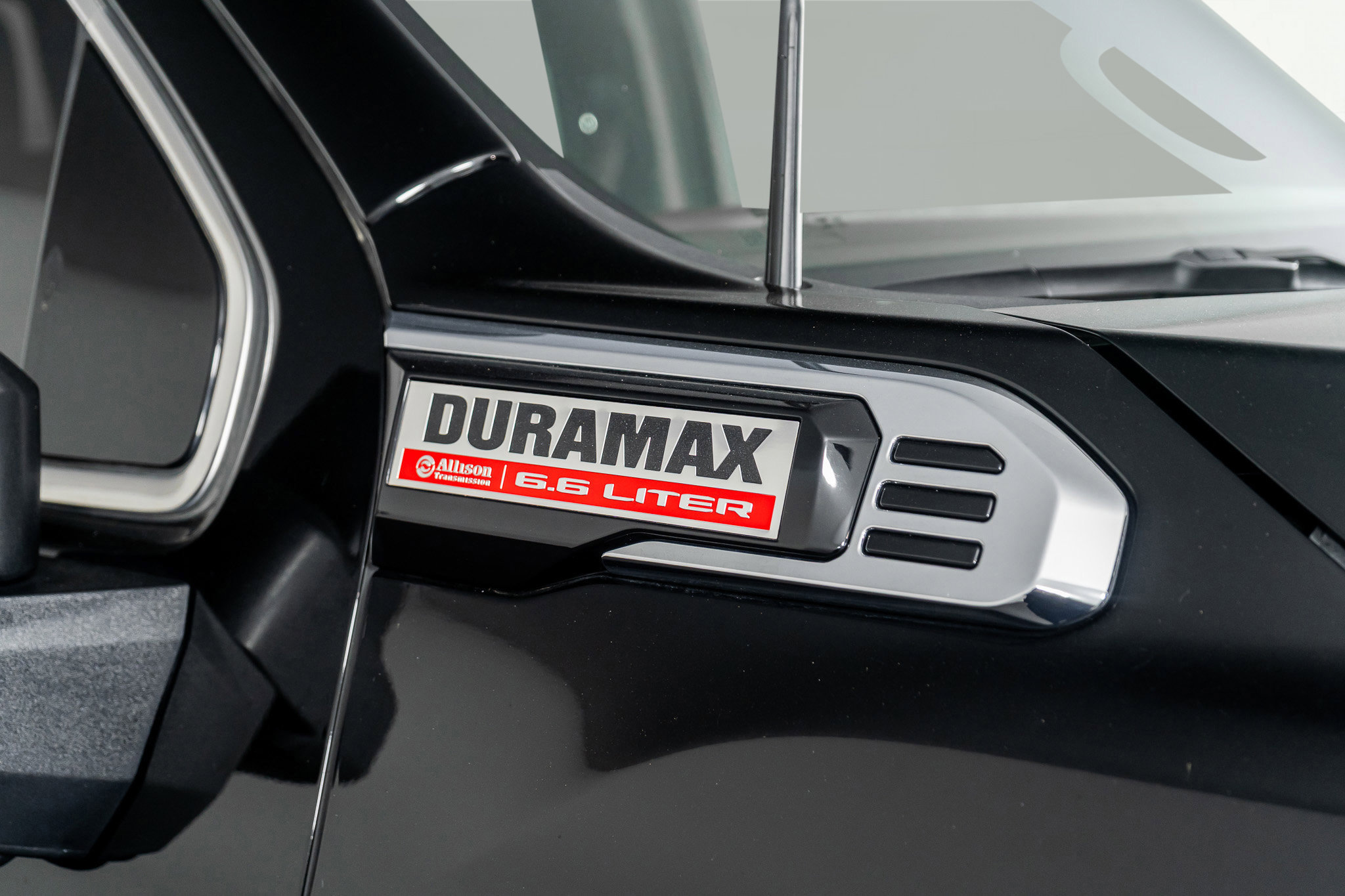 Used 2025 GMC Sierra 3500 Denali w/ Denali Reserve Package image 25