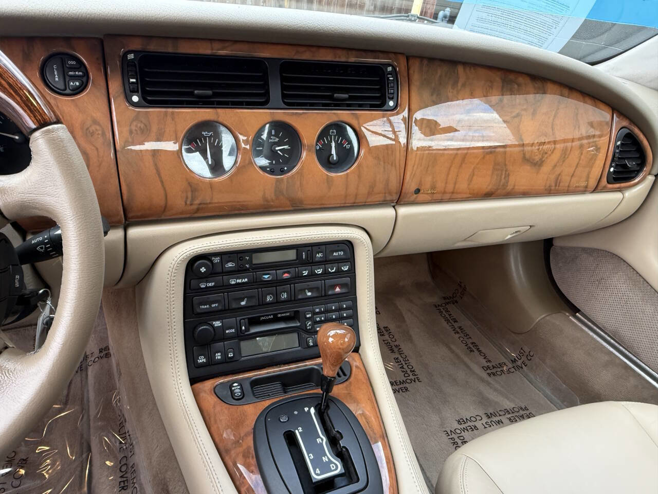Used 2001 Jaguar XK8 Convertible RWD image 9