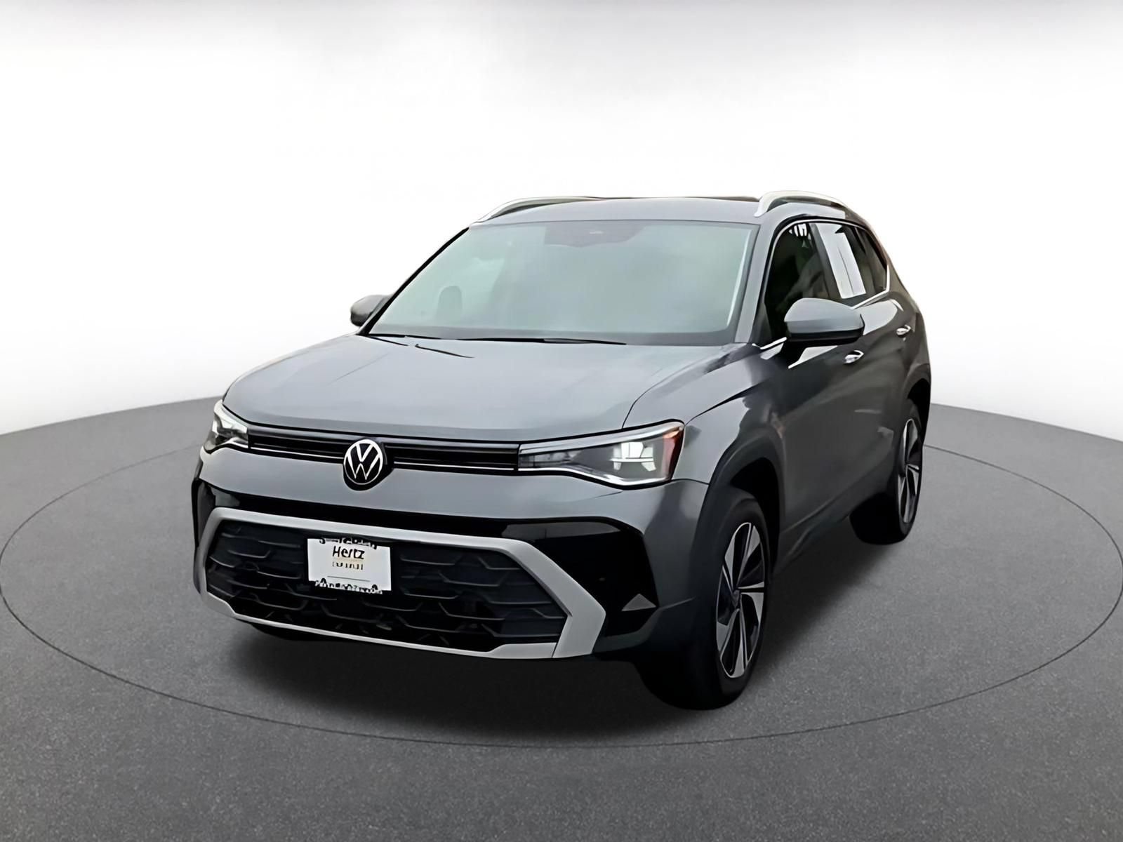 Used 2026 Volkswagen Taos SE AWD/4WD image 4