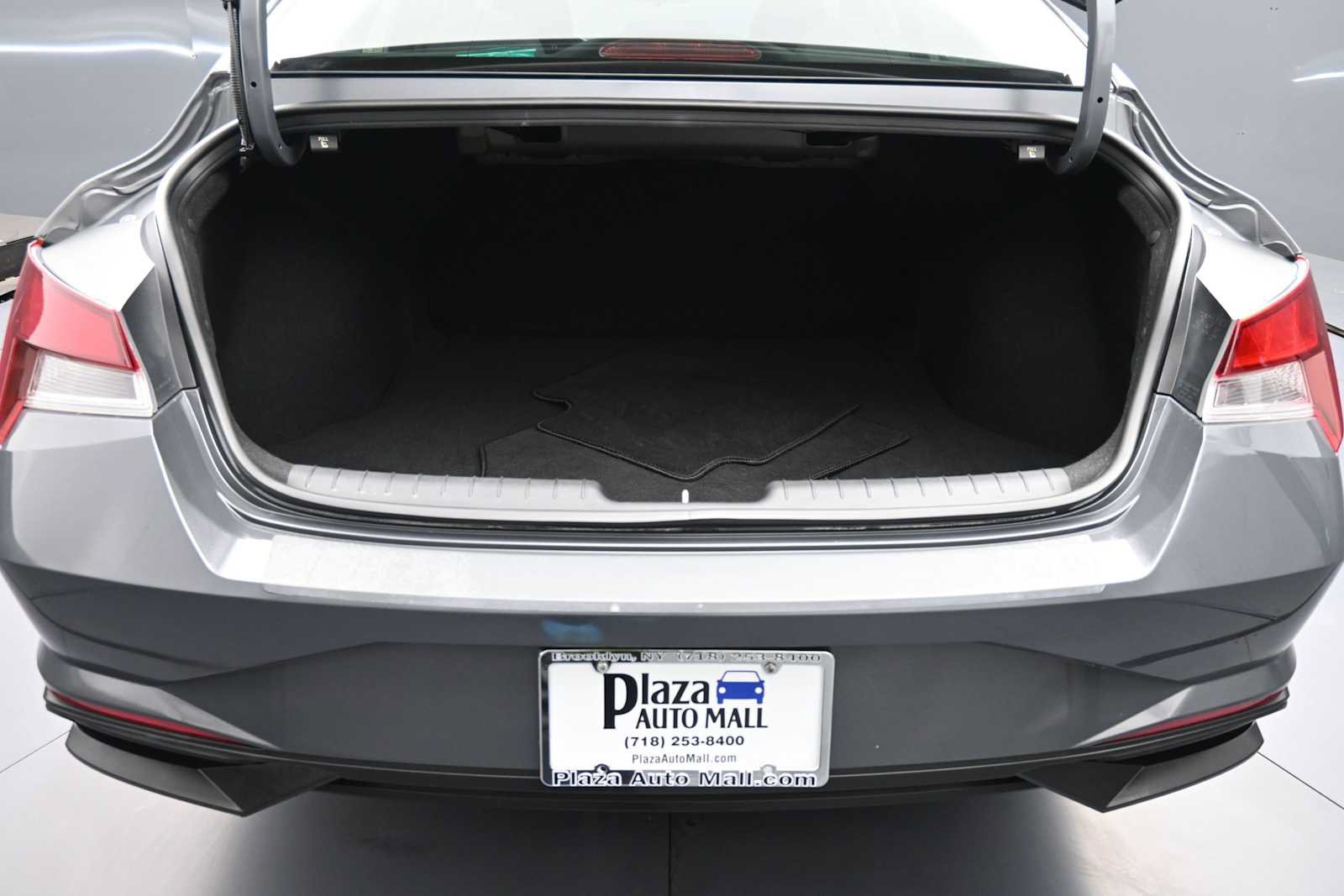 Certified 2023 Hyundai Elantra SEL FWD image 20