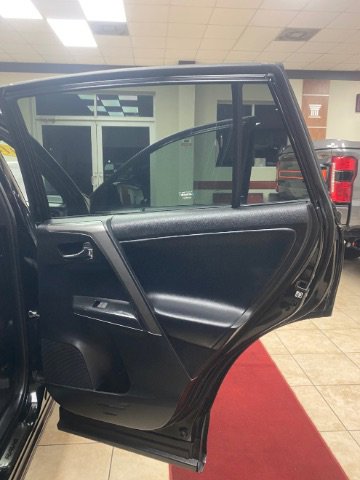 Used 2016 Toyota RAV4 SE FWD image 12