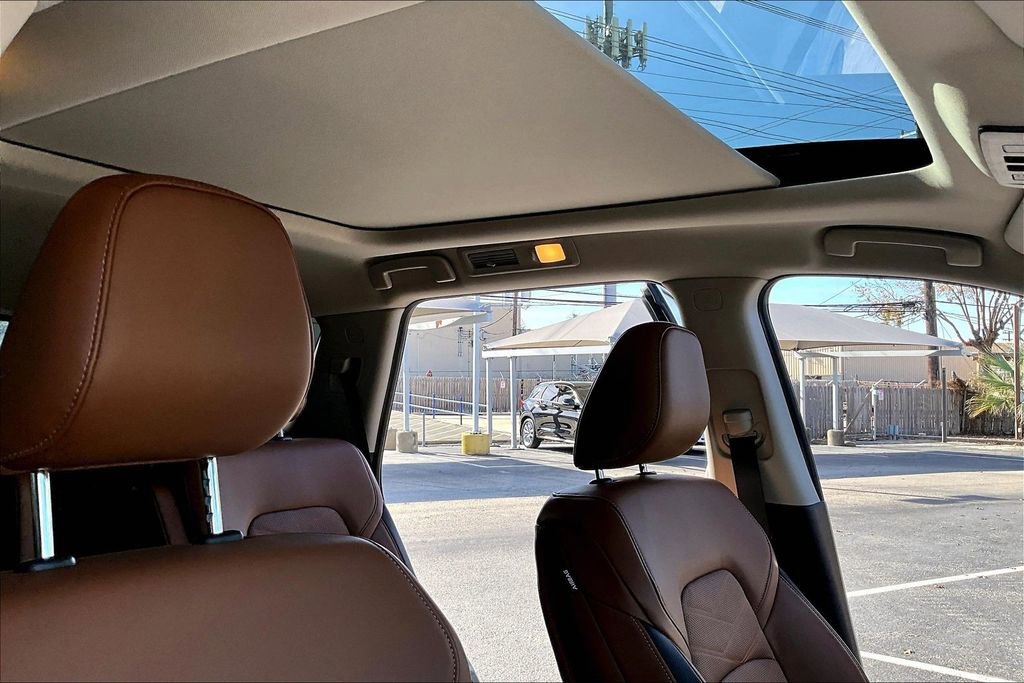 Used 2025 Nissan Pathfinder Platinum image 22