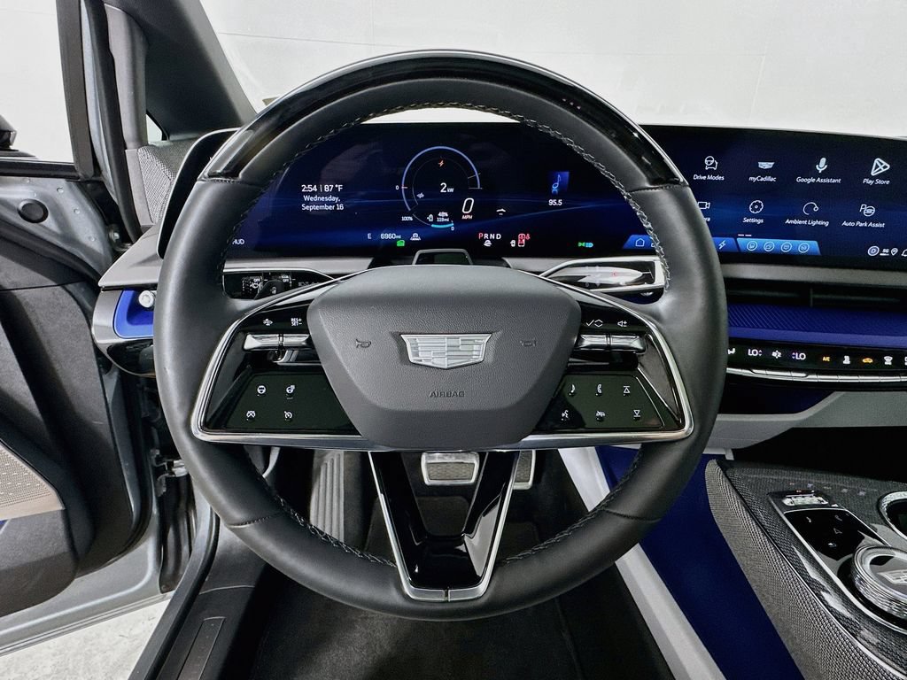 Certified 2025 Cadillac Optiq Sport 2 AWD/4WD image 11