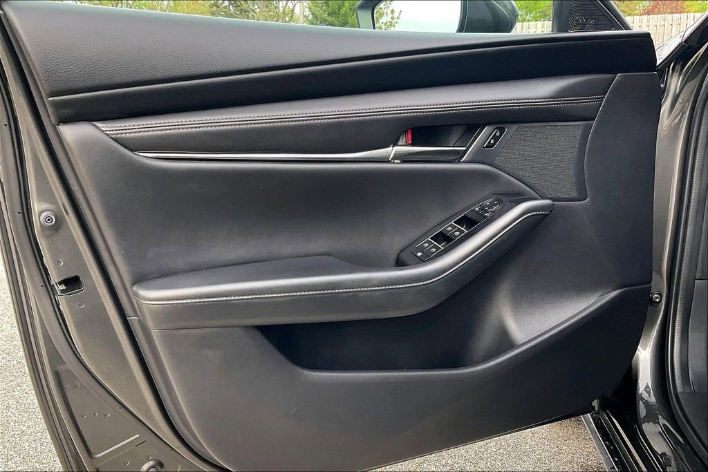 Certified 2023 MAZDA MAZDA3 s FWD image 23