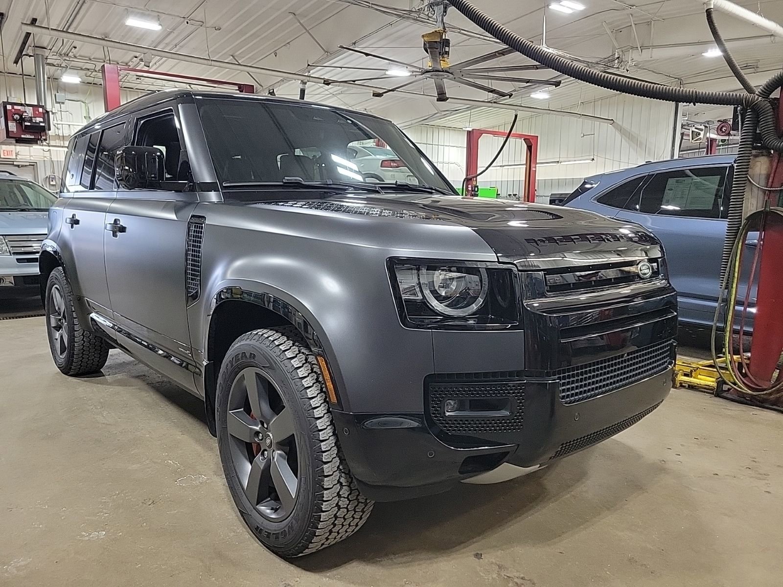 Used 2024 Land Rover Defender 110 X image 6