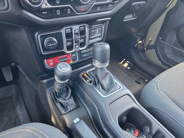 Used 2025 Jeep Gladiator Sport AWD/4WD image 20