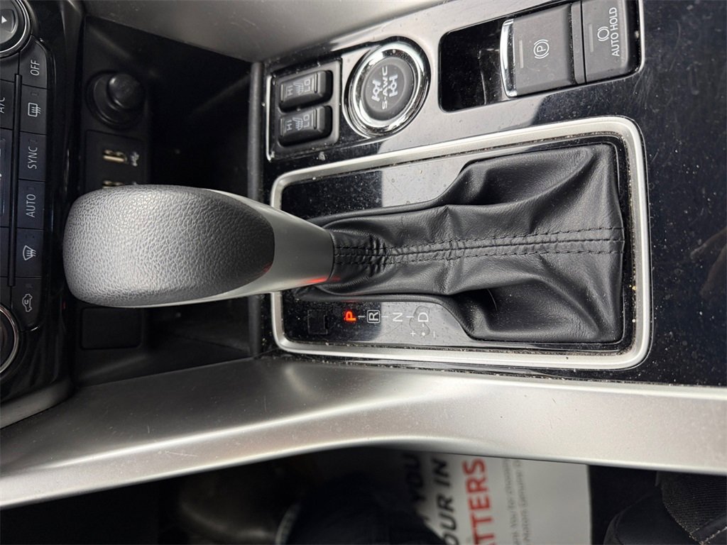 Used 2023 Mitsubishi Eclipse Cross SEL image 21