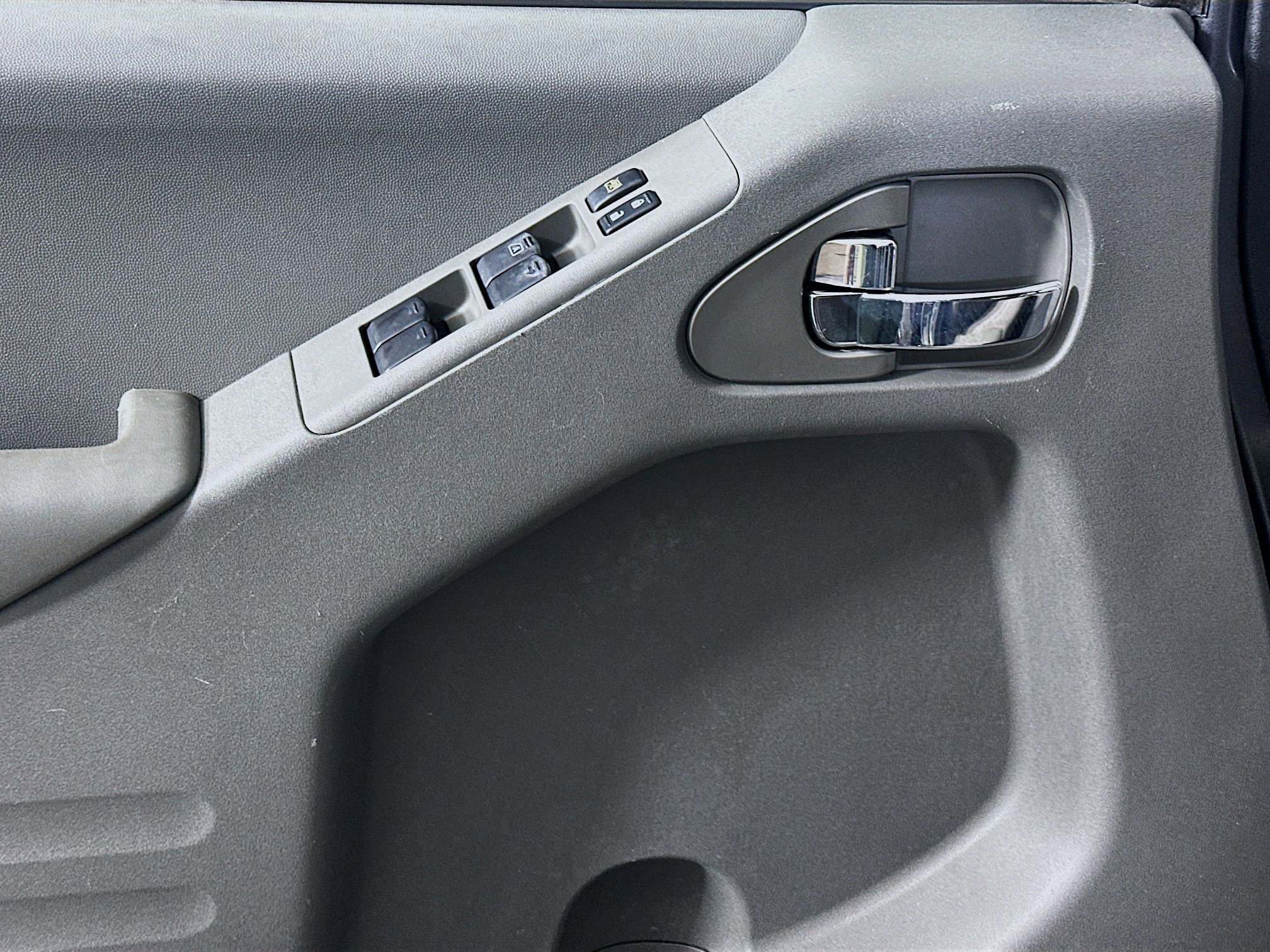 Used 2019 Nissan Frontier SV image 15