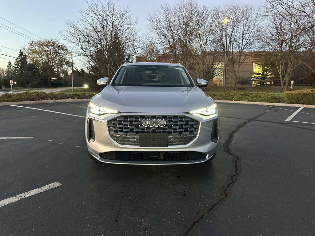 New 2025 Audi Q5 Prestige image 2