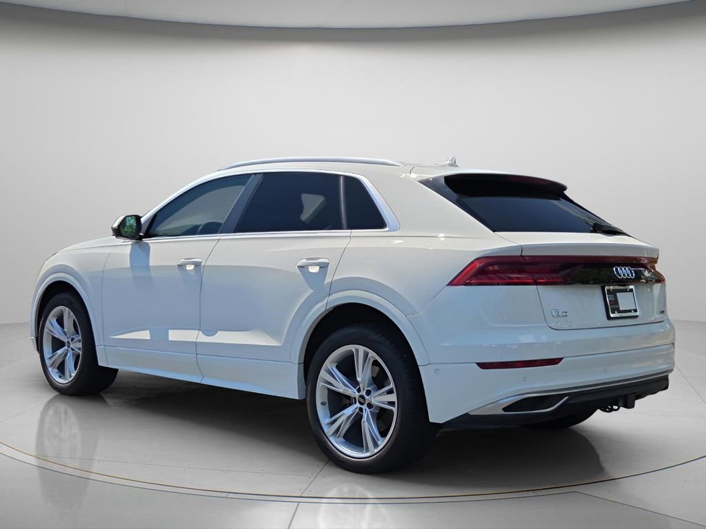 Used 2023 Audi Q8 Premium w/ Convenience Package AWD/4WD image 6