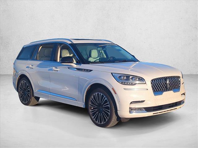 Used 2024 Lincoln Aviator Black Label image 3