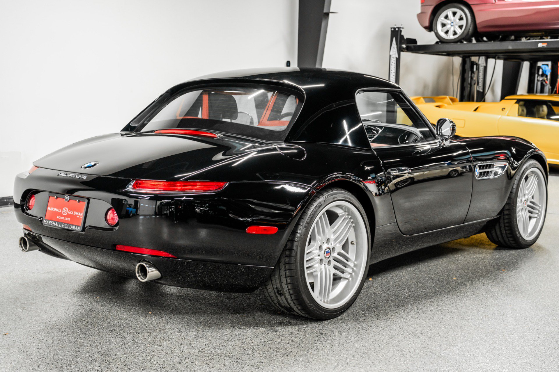 Used 2003 BMW Z8 RWD image 8