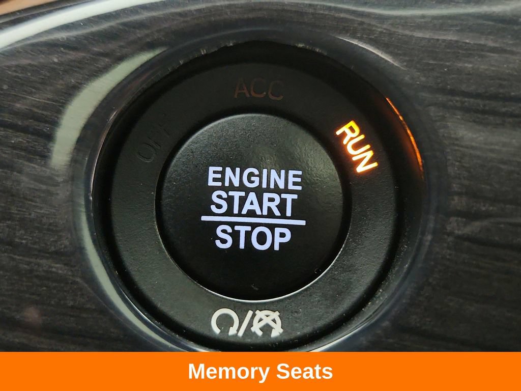 Used 2021 Jeep Grand Cherokee Overland AWD/4WD image 22