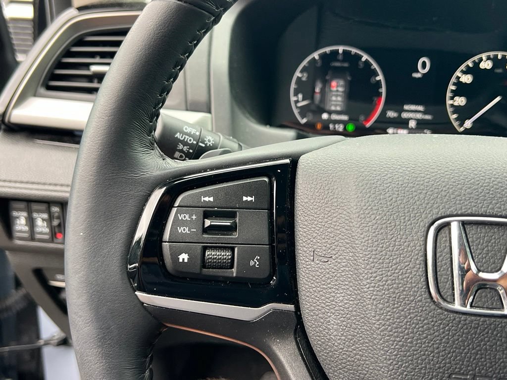 Used 2025 Honda Odyssey Touring image 22