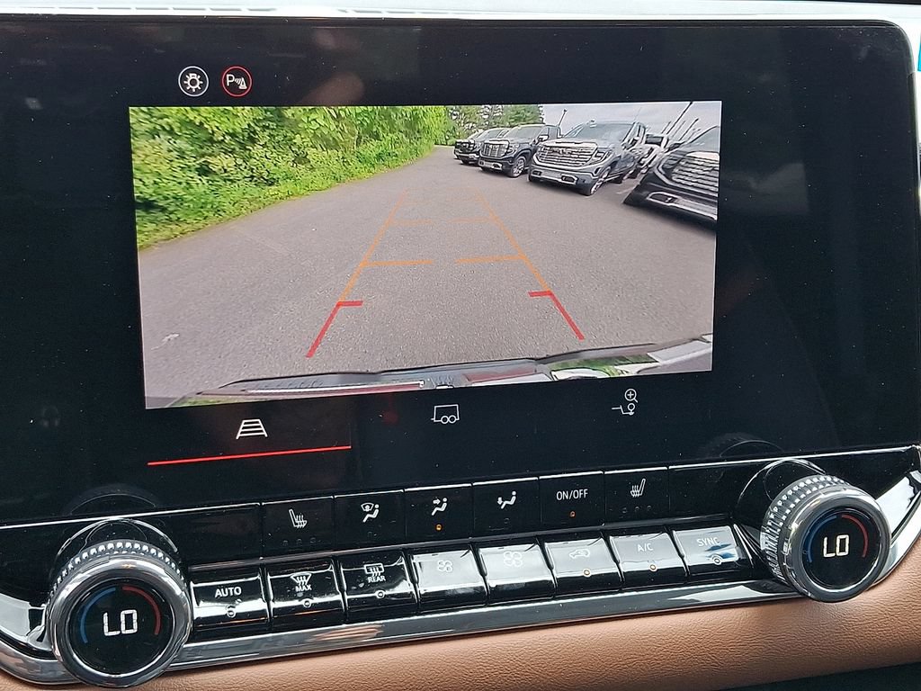 New 2026 GMC Canyon AT4 AWD/4WD image 13