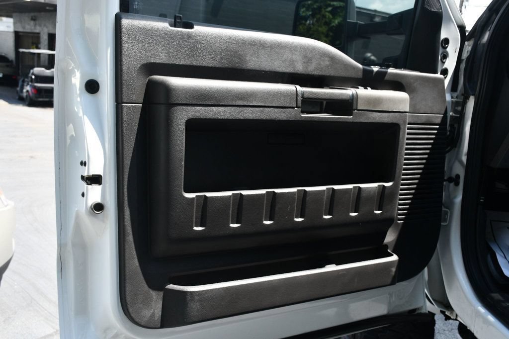 Used 2011 Ford F350 Lariat w/ Lariat Interior Pkg AWD/4WD image 14