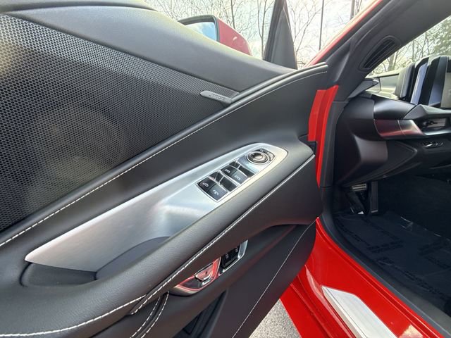 Used 2026 Chevrolet Corvette Stingray Convertible w/ Z51 Performance Package image 13