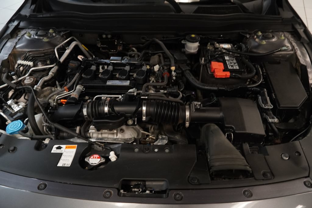 Used 2018 Honda Accord Sport image 38