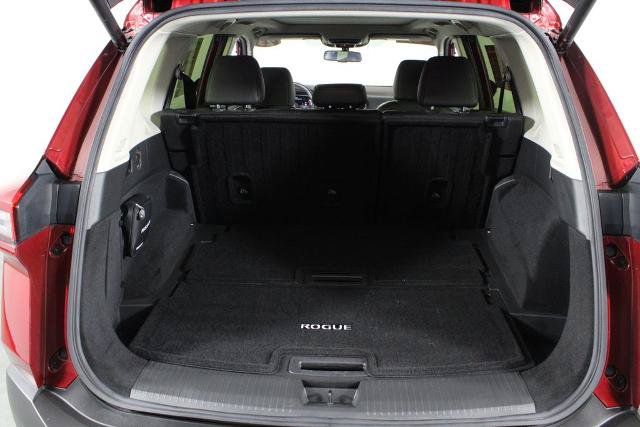 Certified 2023 Nissan Rogue Platinum w/ Platinum Premium Package FWD image 18