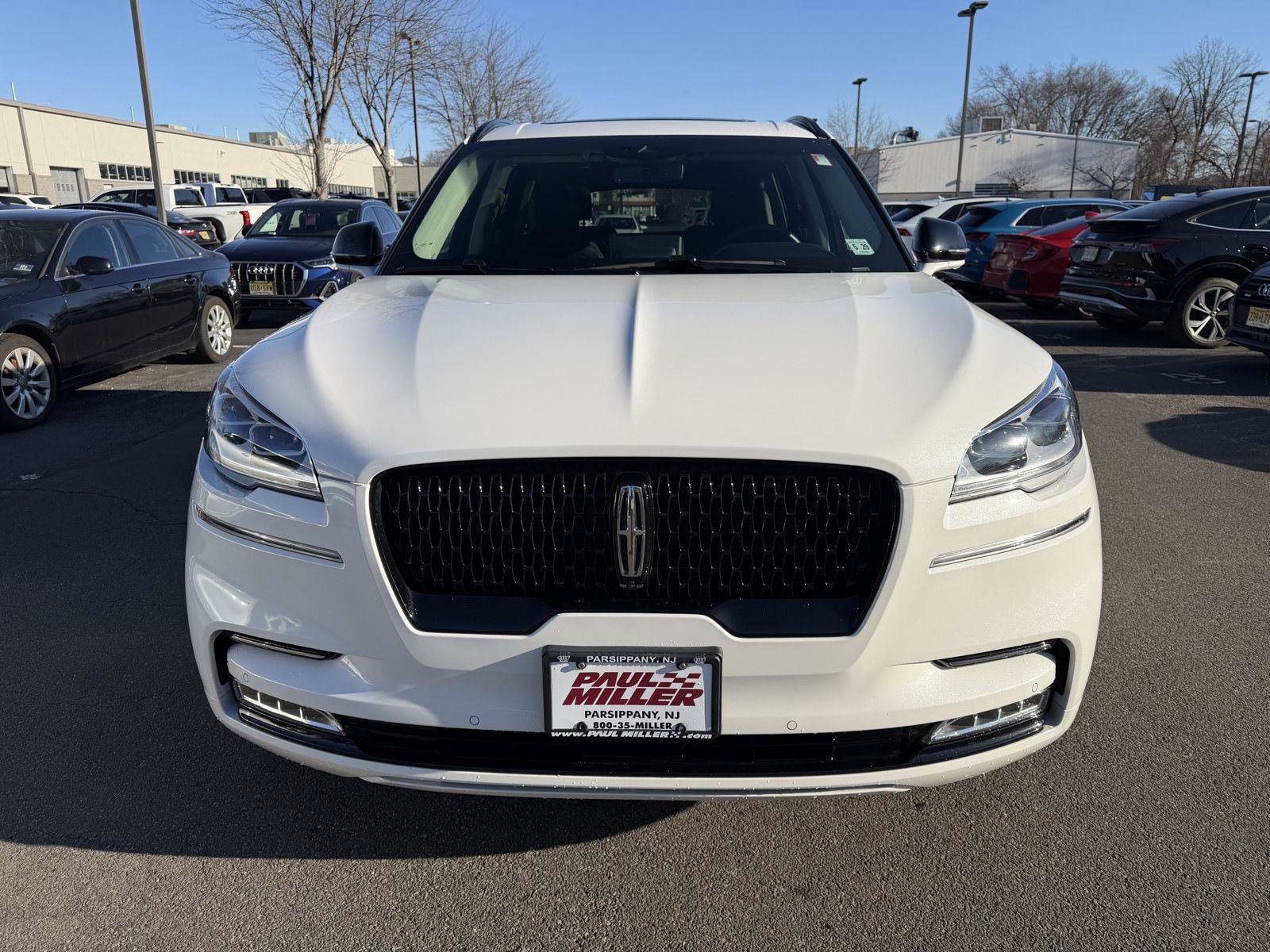 Used 2024 Lincoln Aviator Reserve w/ Equipment Group 201A image 2