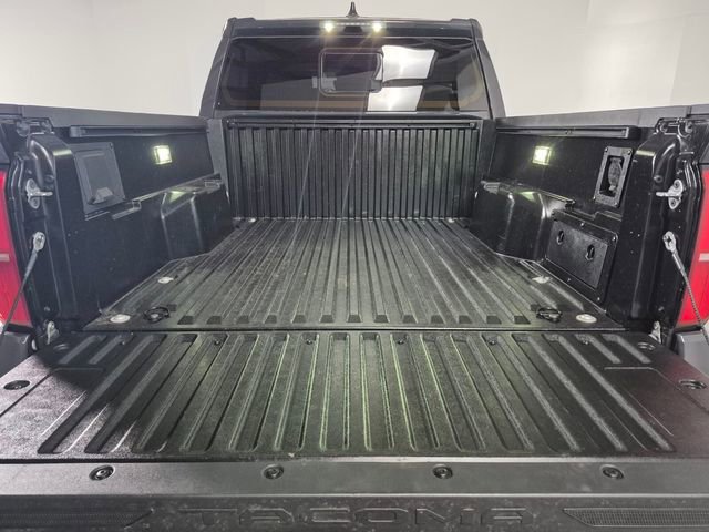 Certified 2024 Toyota Tacoma TRD Off-Road AWD/4WD image 13