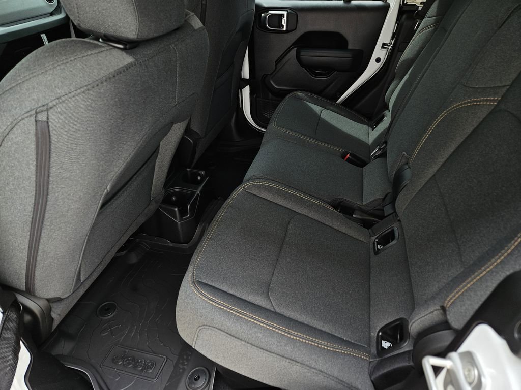 New 2026 Jeep Gladiator Sport AWD/4WD image 11