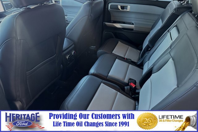 New 2024 Ford Explorer XLT w/ Equipment Group 202A image 9