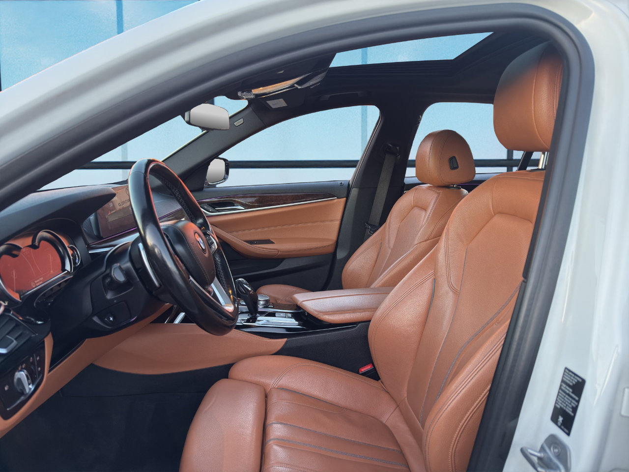 Used 2018 BMW 540i xDrive w/ Premium Package image 9