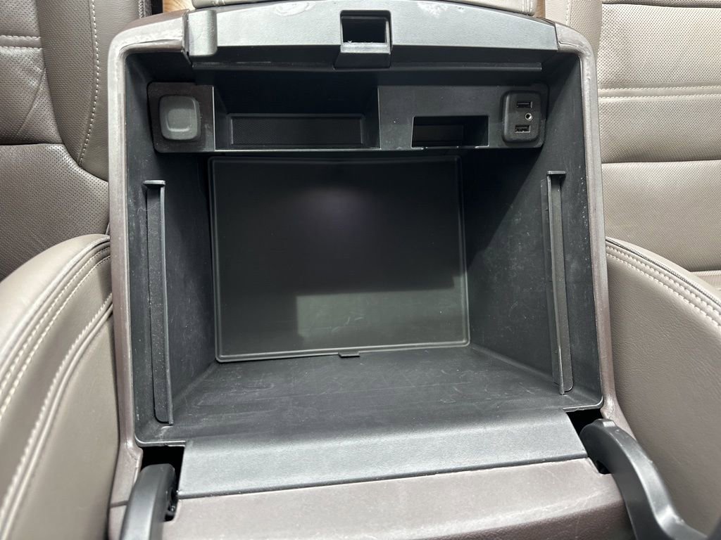 Used 2020 GMC Yukon XL Denali w/ Denali Premium Package image 8