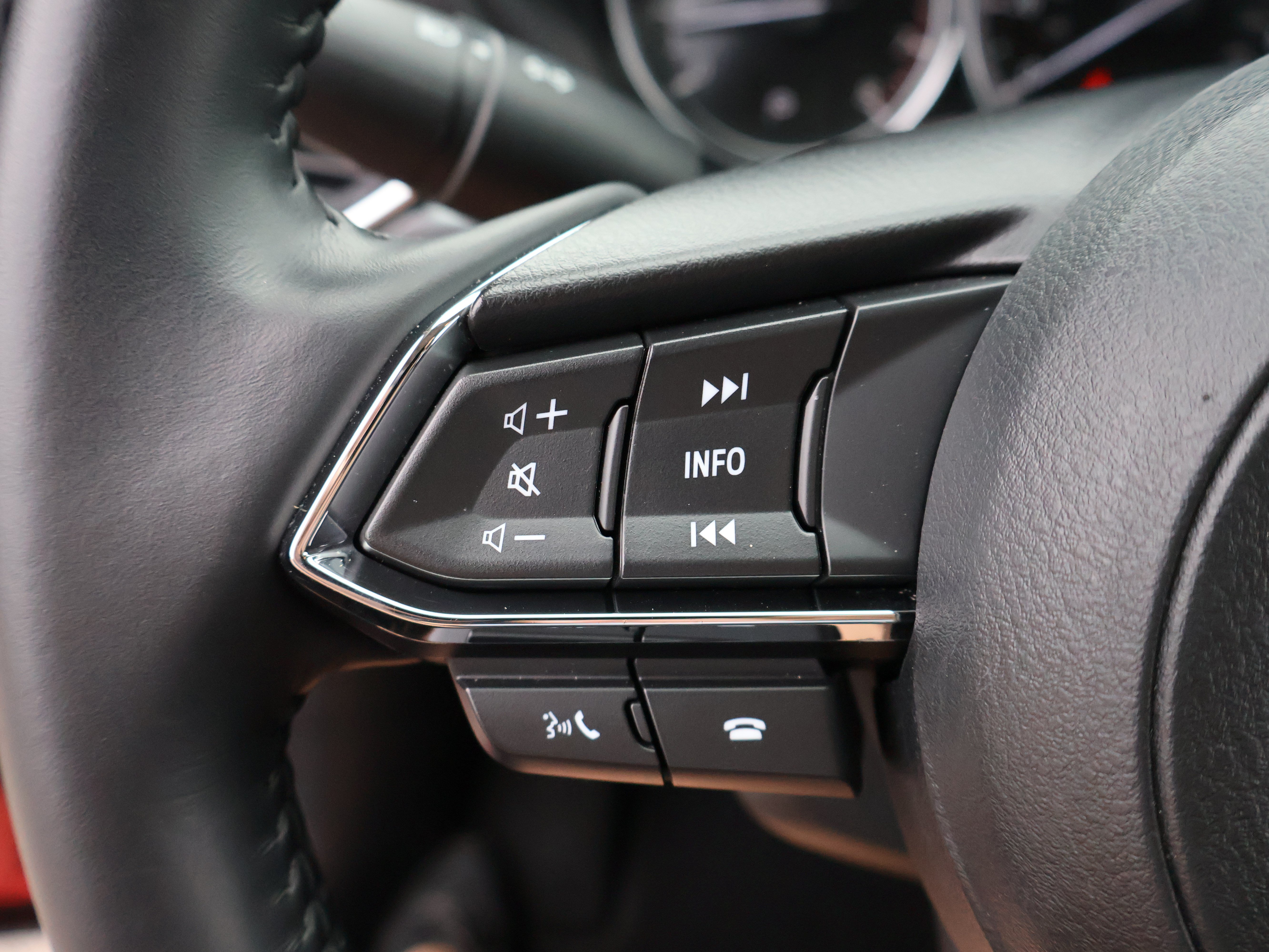 Used 2025 MAZDA CX-5 AWD 2.5 S w/ Preferred Package image 39