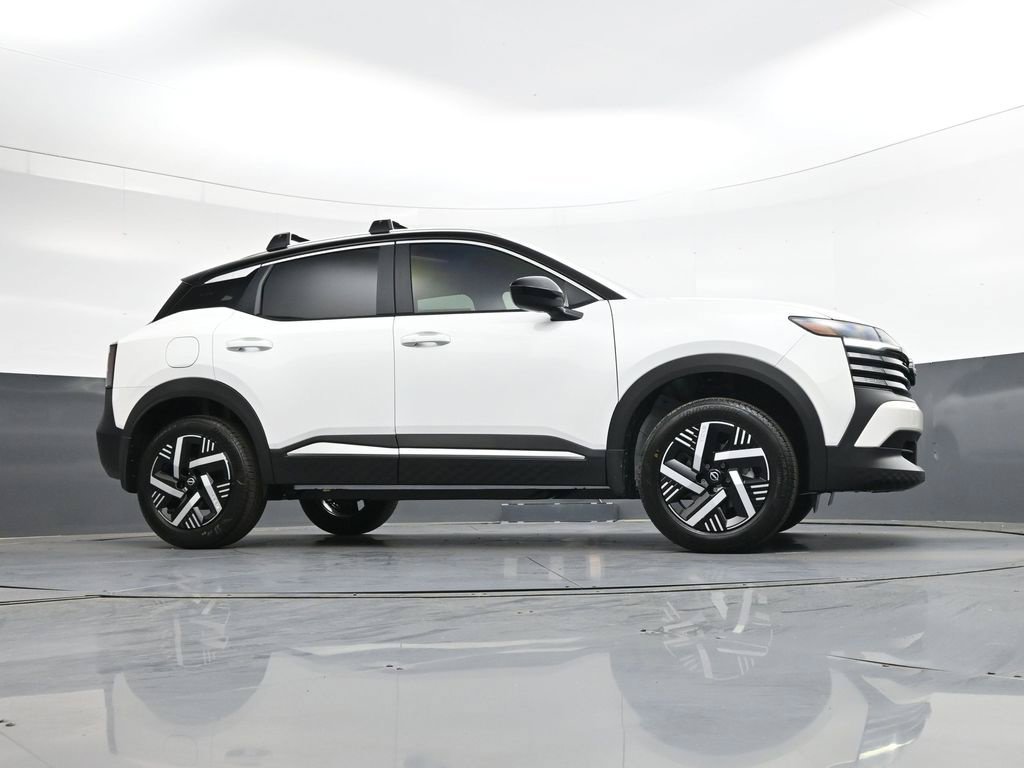 Certified 2026 Nissan Kicks SV w/ Charging Package FWD image 39