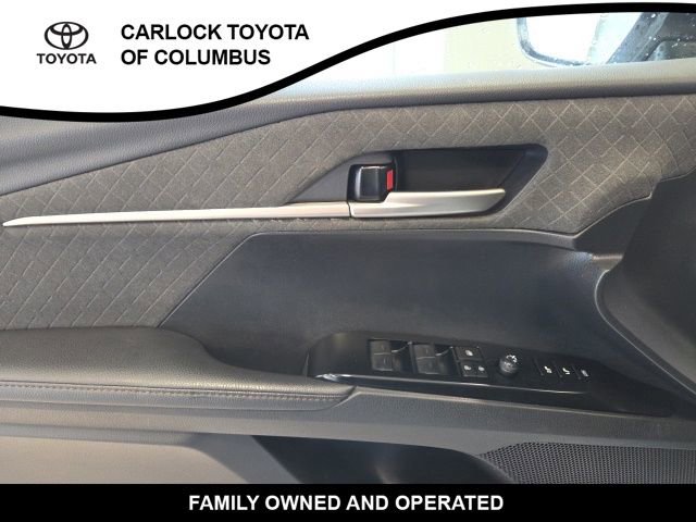 Used 2025 Toyota Camry XLE w/ Premium Plus Package image 11