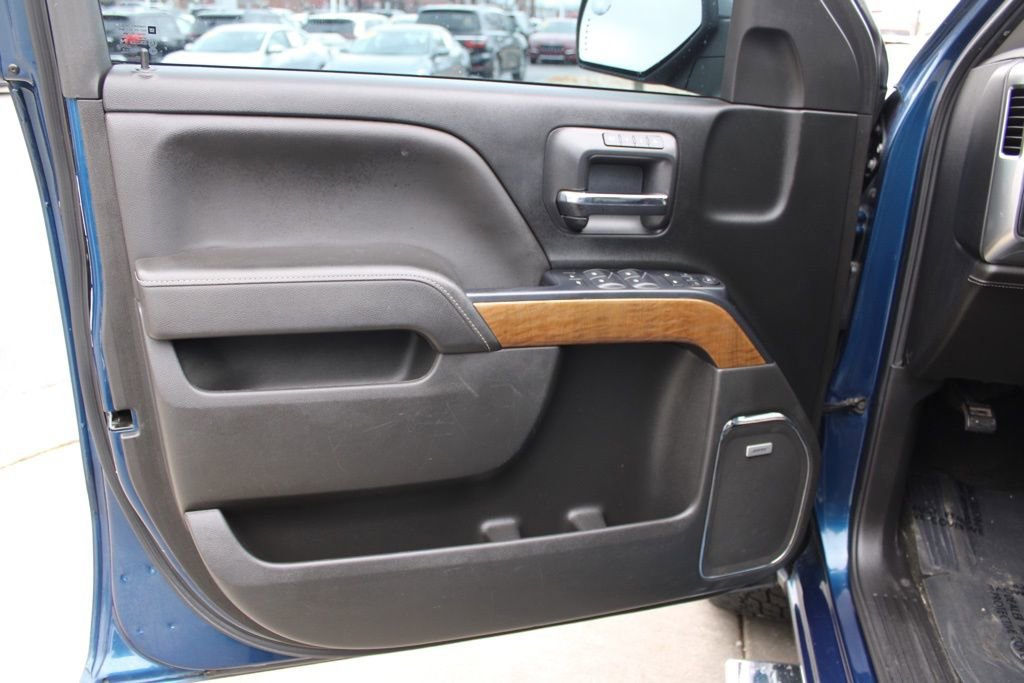 Used 2017 Chevrolet Silverado 1500 LTZ w/ Sport Package image 18