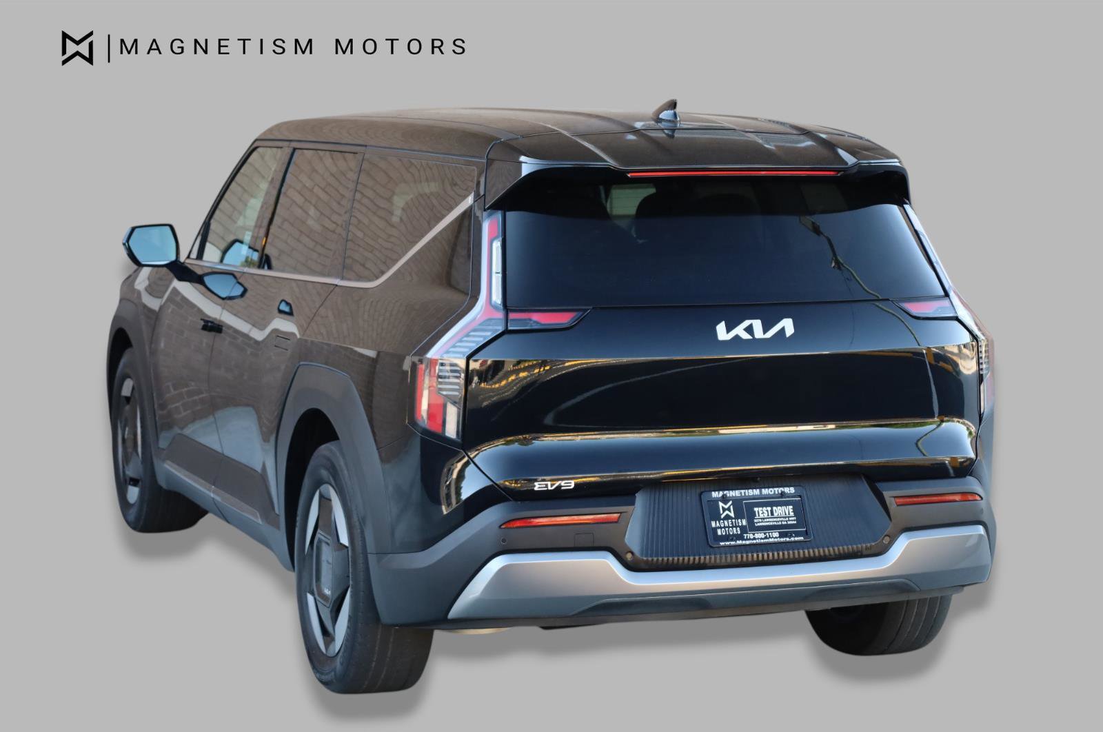 Used 2024 Kia EV9 Light Long Range RWD image 9