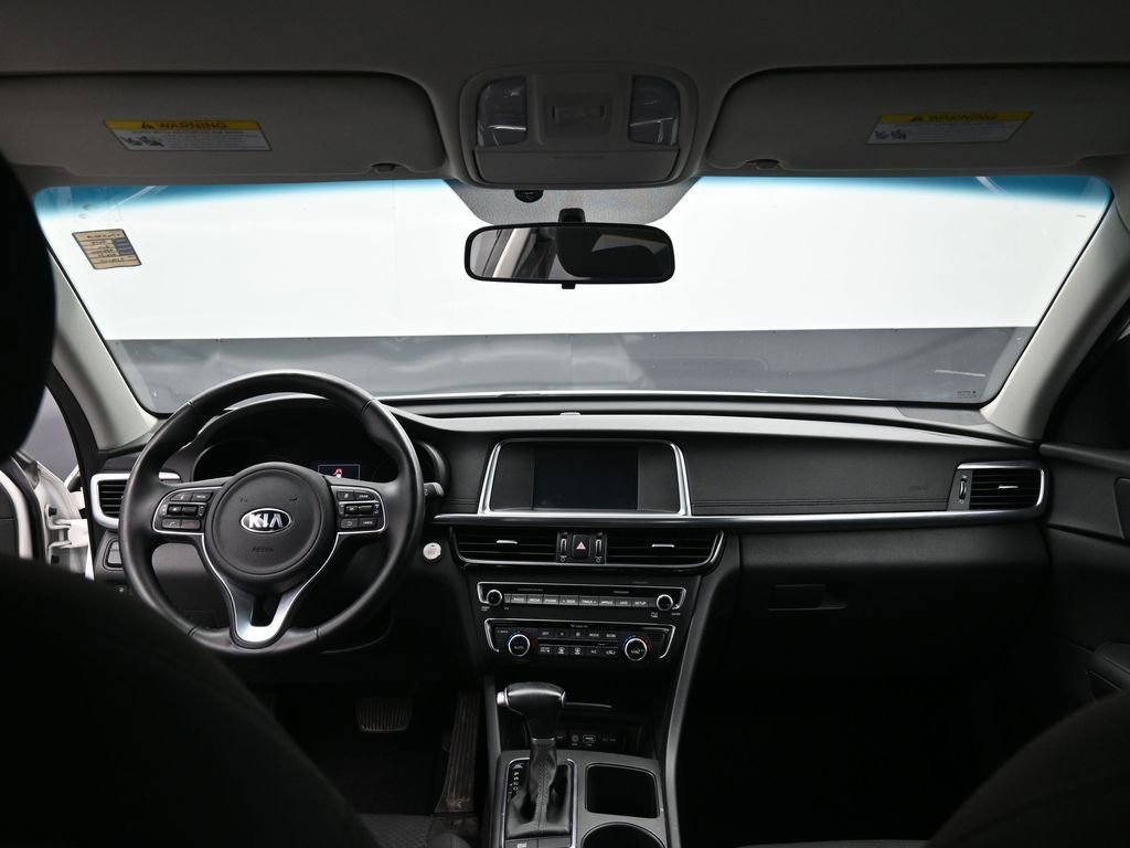 Used 2017 Kia Optima Premium FWD image 26