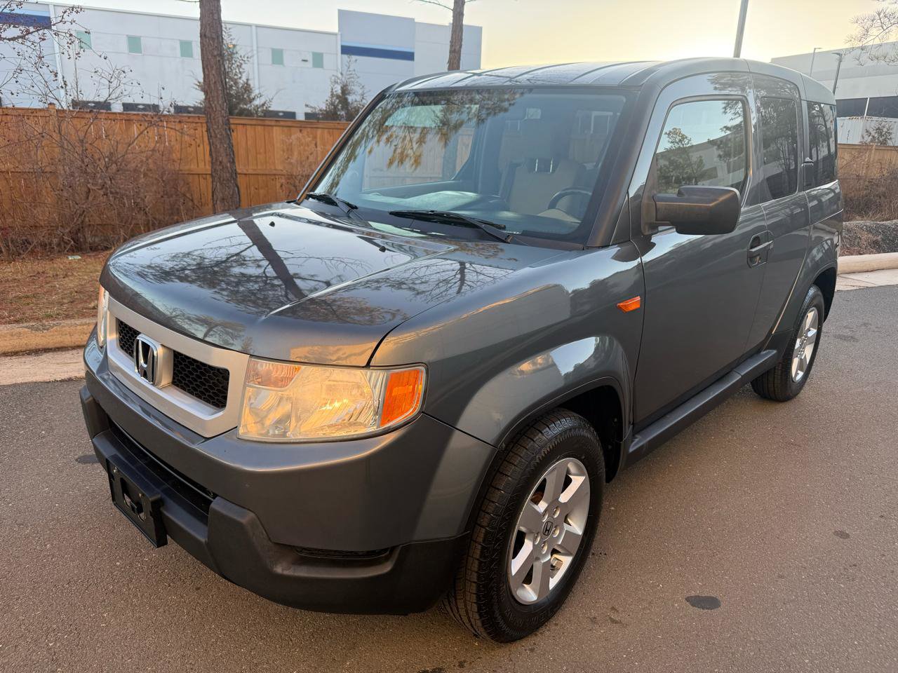 Used 2011 Honda Element EX image 2