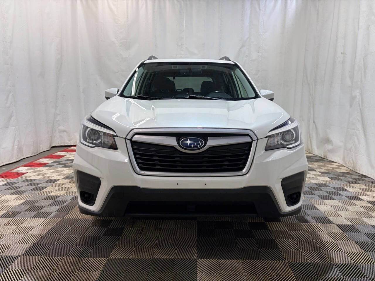 Used 2019 Subaru Forester Premium w/ All-Weather Package image 4
