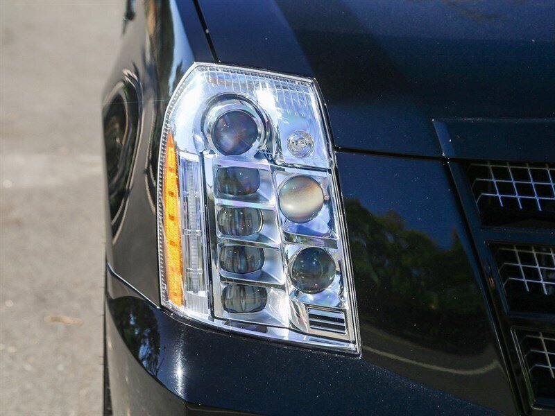 Used 2014 Cadillac Escalade ESV Premium AWD/4WD image 10