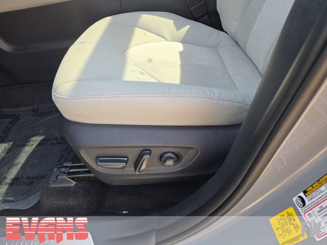 New 2026 Toyota Grand Highlander AWD Hybrid image 22