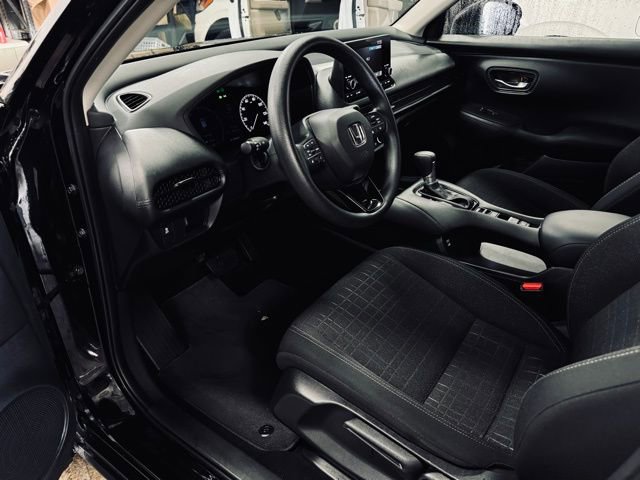 Used 2024 Honda HR-V LX image 16
