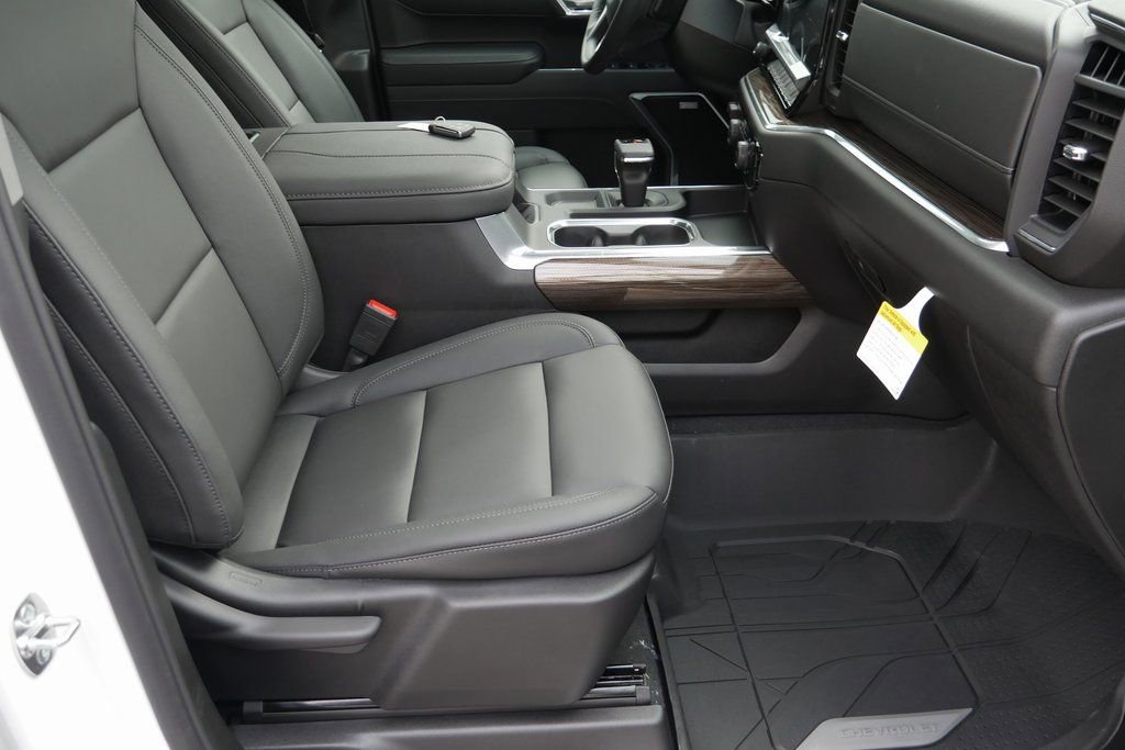 New 2026 Chevrolet Silverado 1500 RST w/ Redline Edition AWD/4WD image 23