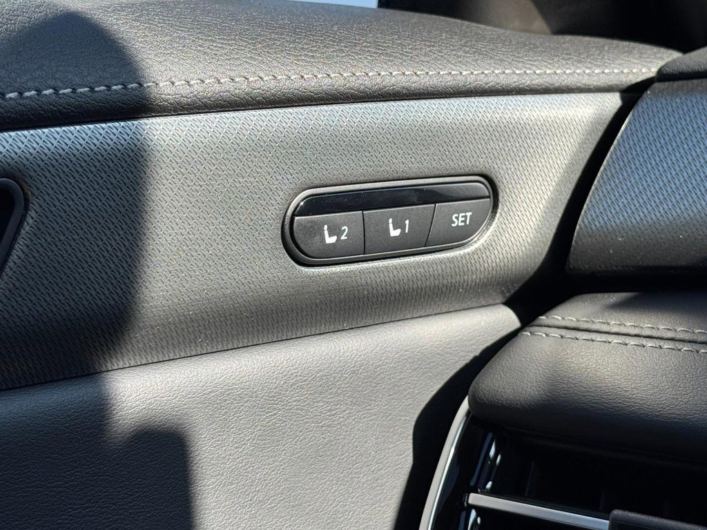 New 2026 INFINITI QX60 Luxe w/ Family Package image 10