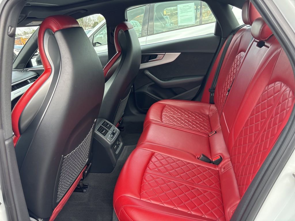 Used 2019 Audi S4 Premium Plus w/ Premium Plus Package image 12