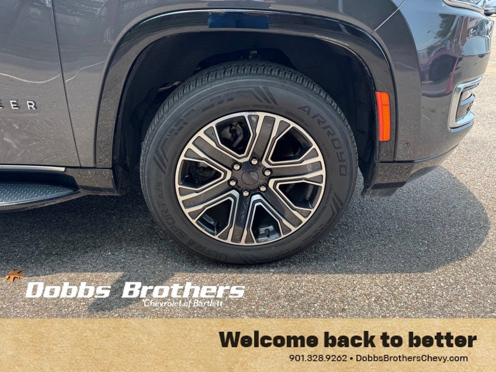 Used 2024 Jeep Wagoneer Series II AWD/4WD image 10