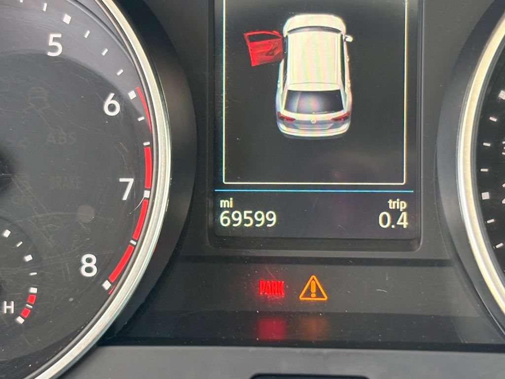 Used 2018 Volkswagen Tiguan S FWD image 15