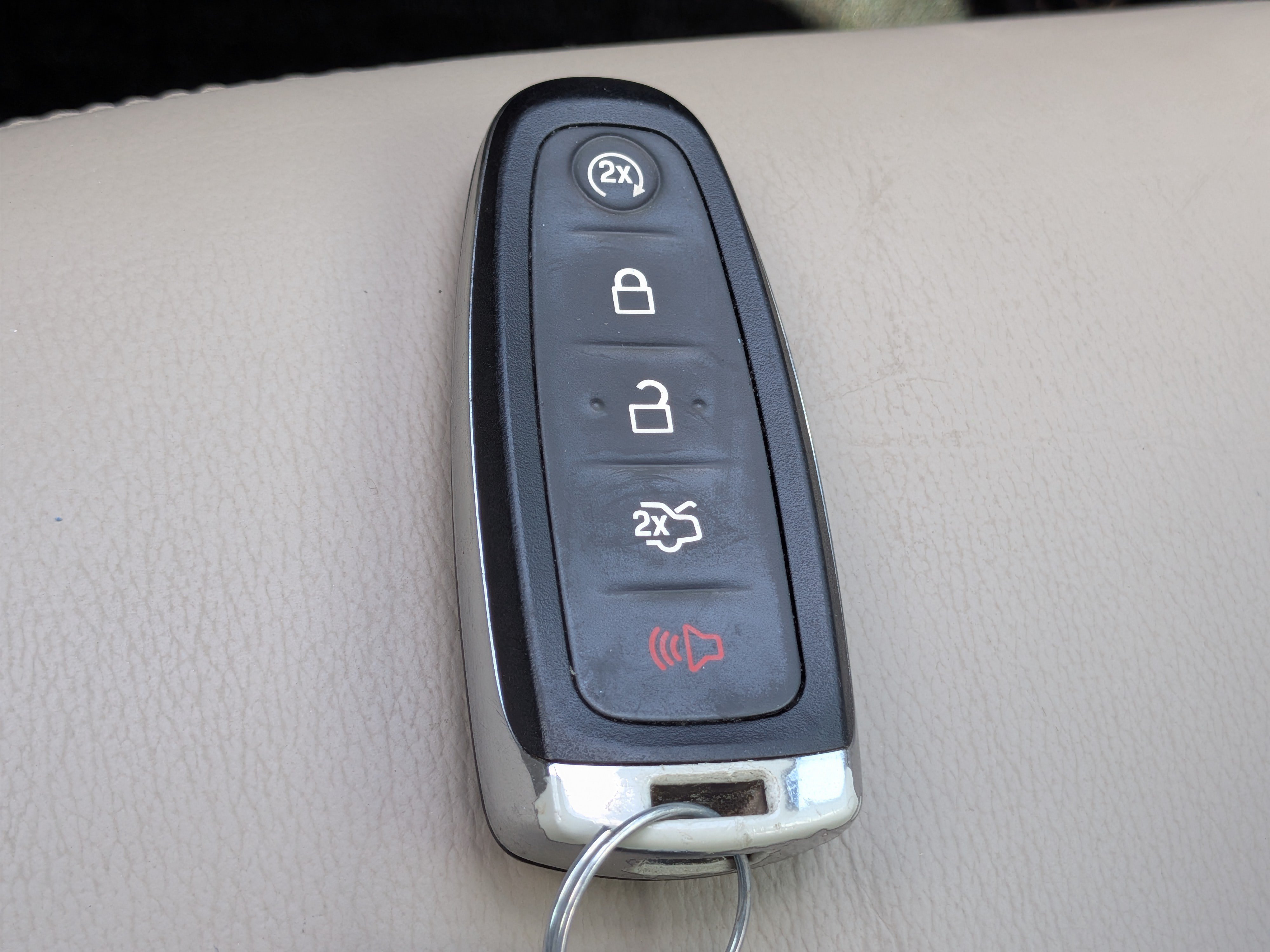 Used 2017 Ford Escape Titanium FWD image 35
