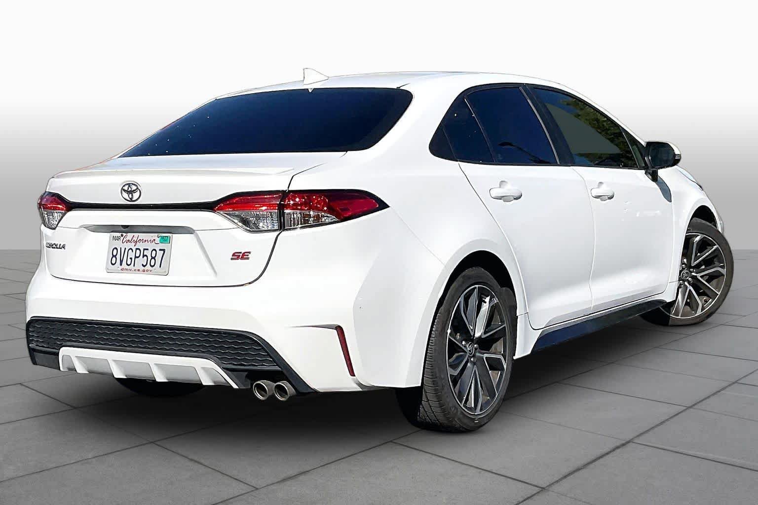 Used 2021 Toyota Corolla SE w/ Carpet Mat Package (TMS) FWD image 12